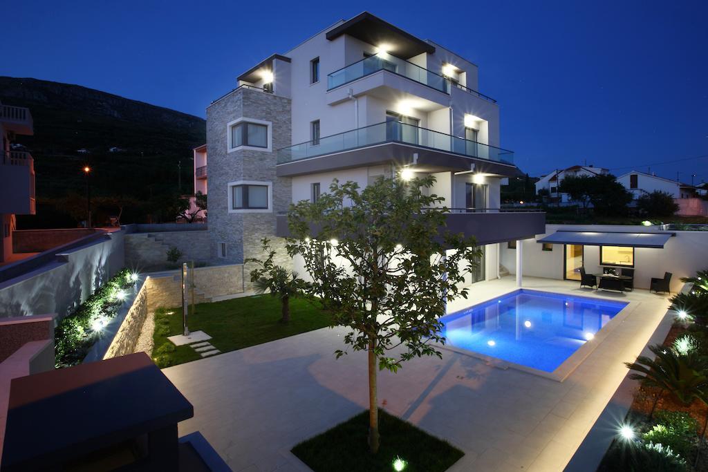 Villa Lucas Podstrana Bagian luar foto