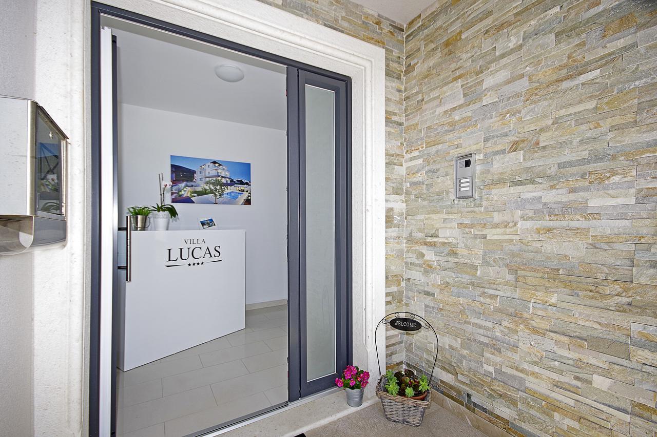 Villa Lucas Podstrana Bagian luar foto