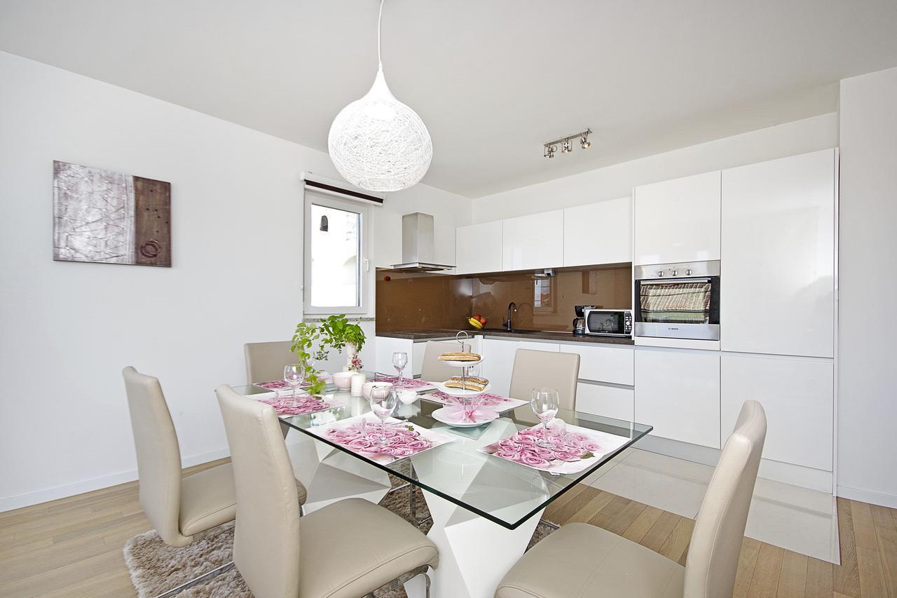 Villa Lucas Podstrana Bagian luar foto