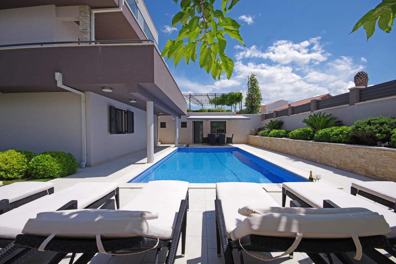 Villa Lucas Podstrana Bagian luar foto