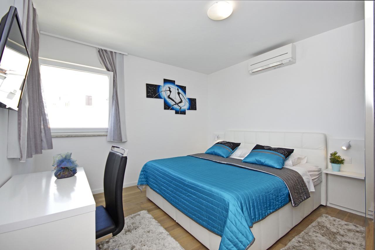 Villa Lucas Podstrana Bagian luar foto