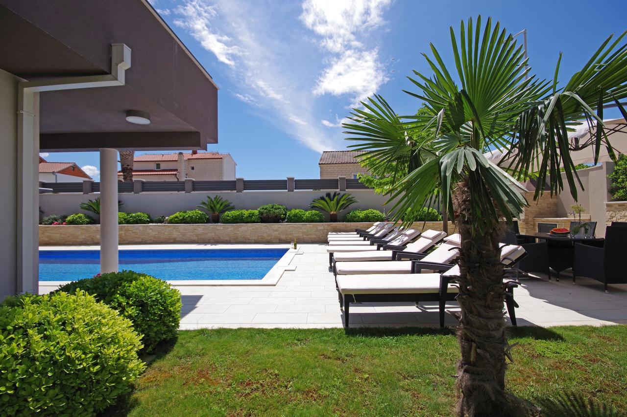 Villa Lucas Podstrana Bagian luar foto