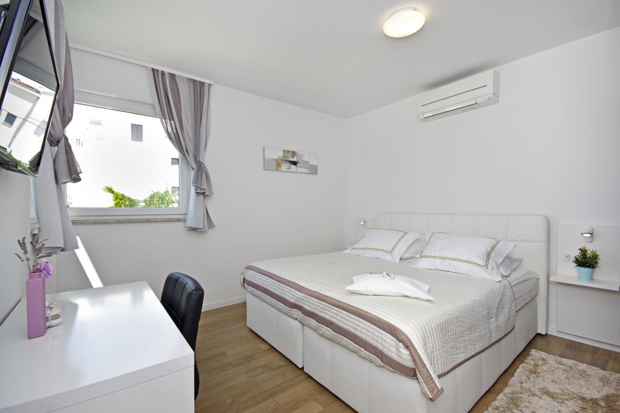 Villa Lucas Podstrana Bagian luar foto